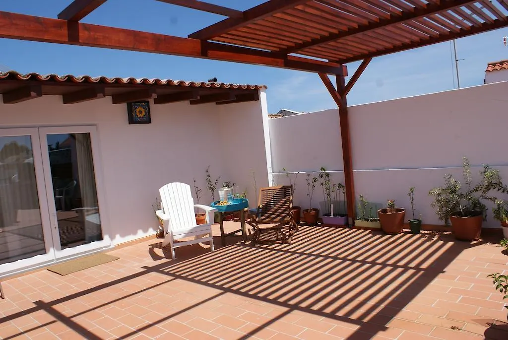 טאווירה Casas Da Formosa - Downtown Alegria B&B לינה וארוחת בוקר